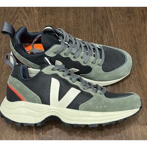 Veja Venturi Sneakers Men's Black Green Suede Lace Up Athletic Shoes Size 9